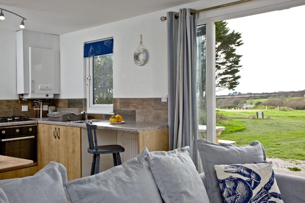 Wheal Tor- Beautifully Fitted Wooden Cornwall Apartment *